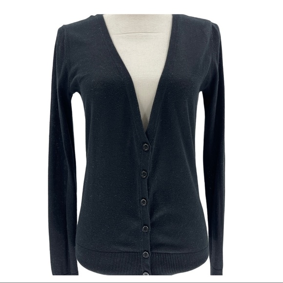 Forever 21 Black V-Neck Cardigan Size S - Picture 2 of 8